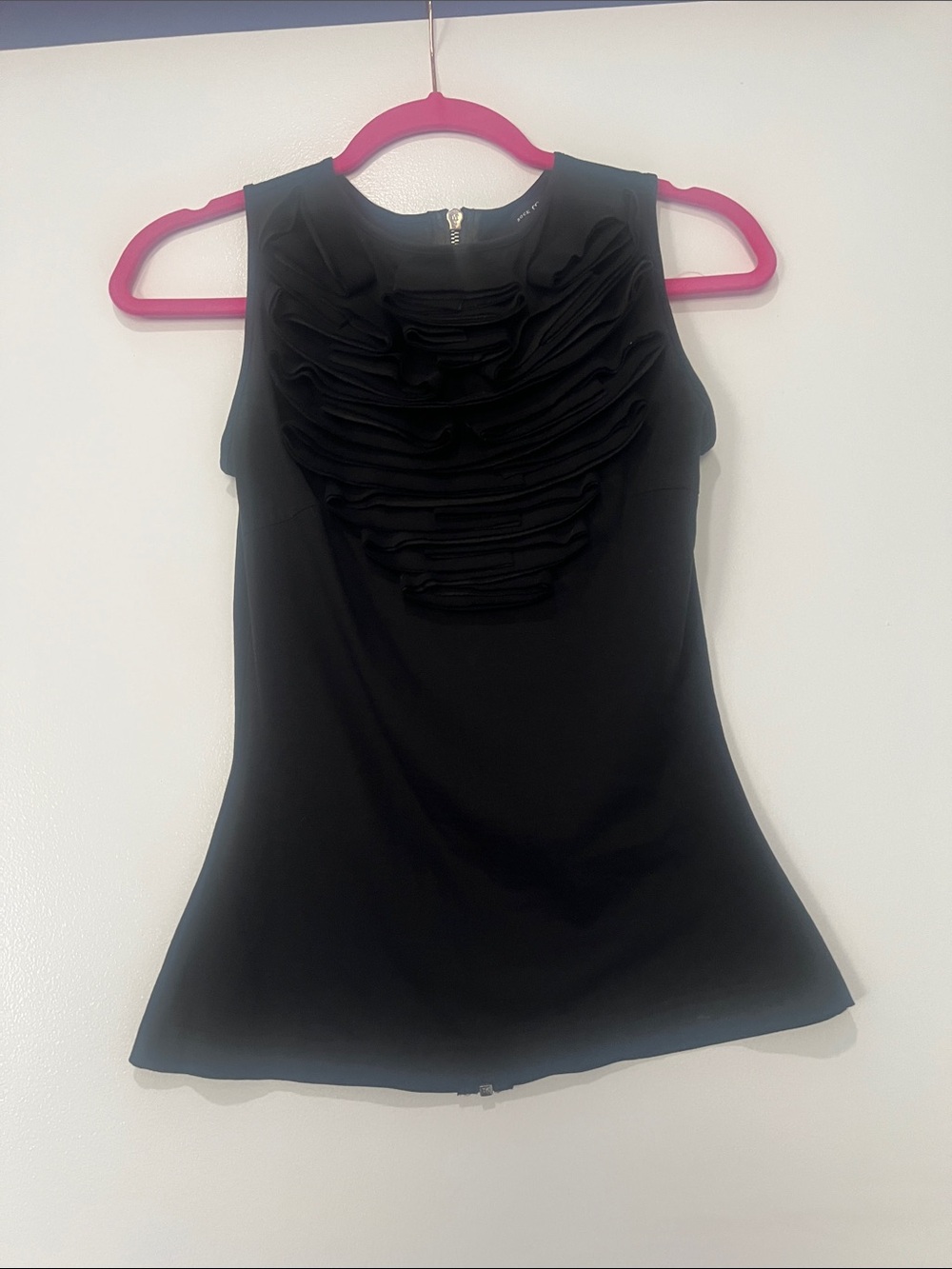 Rock & Republic Black Sleeveless Ruffle-Front Tank